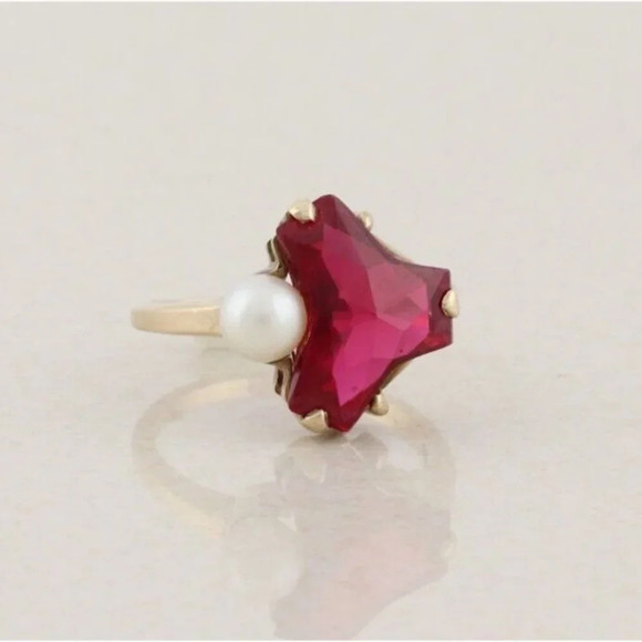 10k Yellow Gold Lab Created Ruby & Freshwater Pearl Ring Size 7 1/4 - Picture 3 of 7
